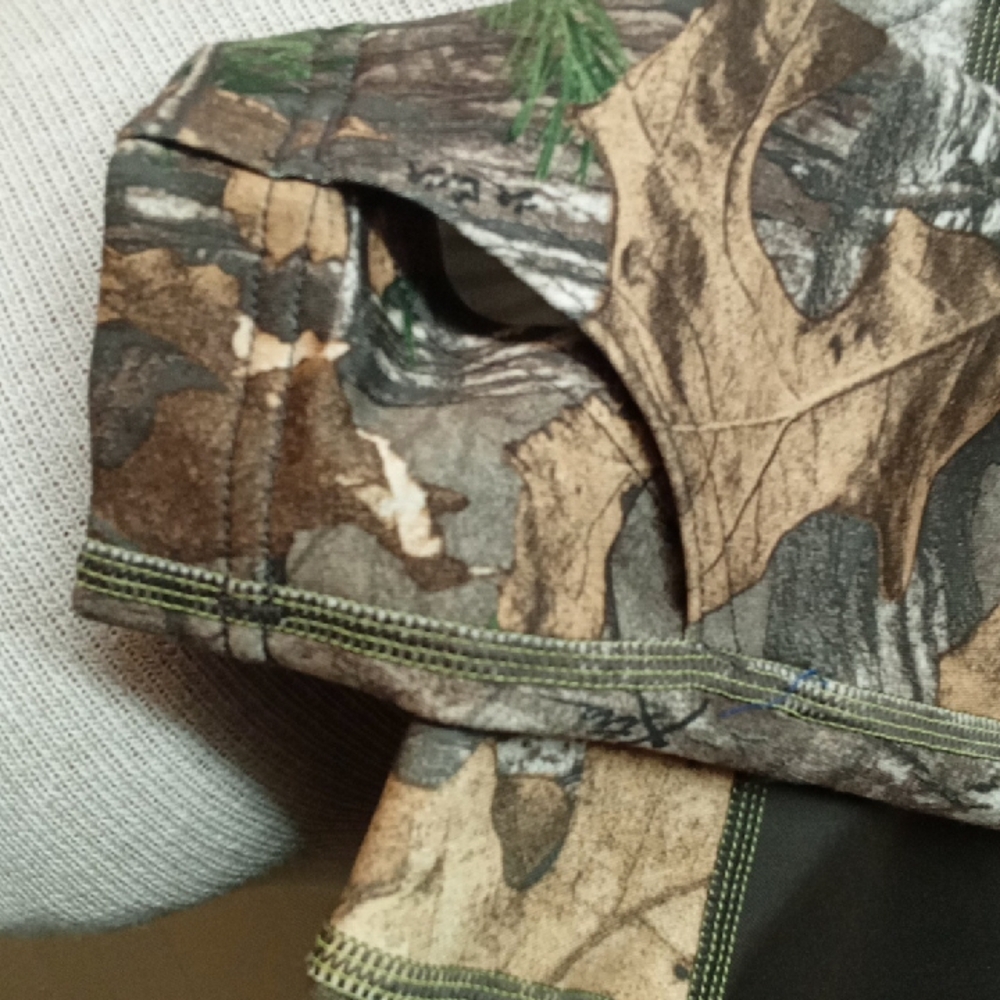 Under Armour Woodland Camo Long Sleeve Top - Picture 5 of 6